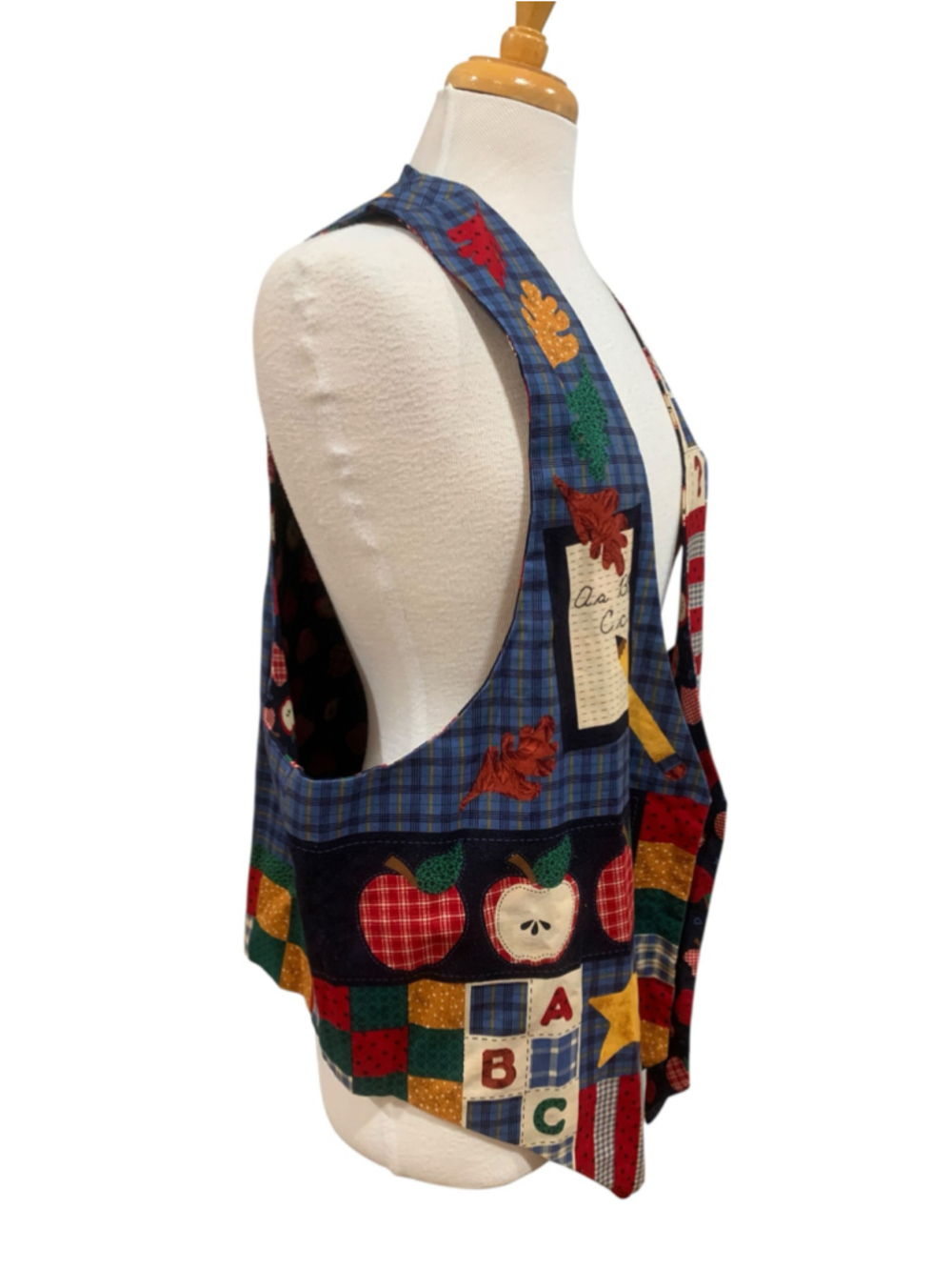 Vntg Women's School Theme quilt style printed Vest OSFM Blue and Red - Picture 5 of 6